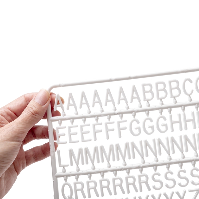 Letter set IEZZY voor letterbord 2x150 wit